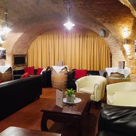 Hotel Goldener Adler Garni Халльштадт Экстерьер фото