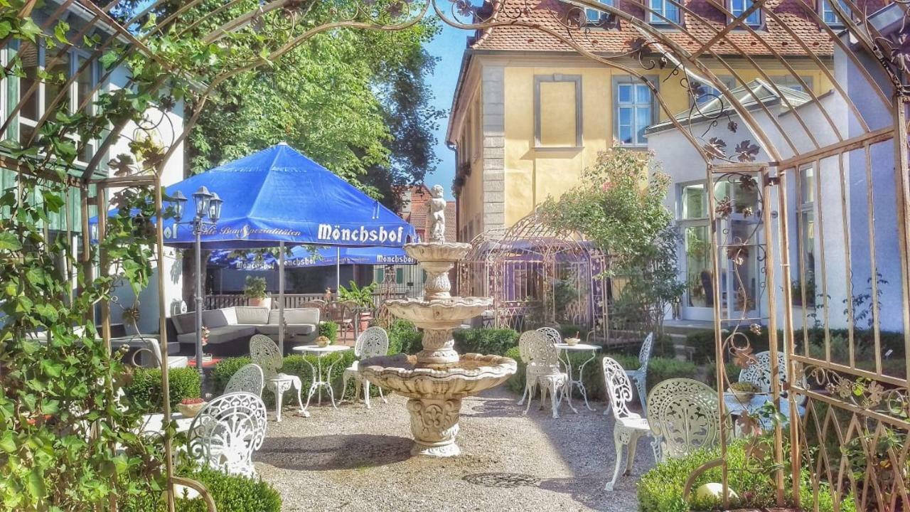 Hotel Goldener Adler Garni Халльштадт Экстерьер фото